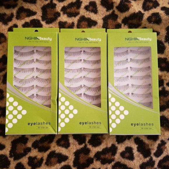 Faux/FALSE Eyelashes From Vietnam - $5 for 1 BOX - Picture 2 of 4